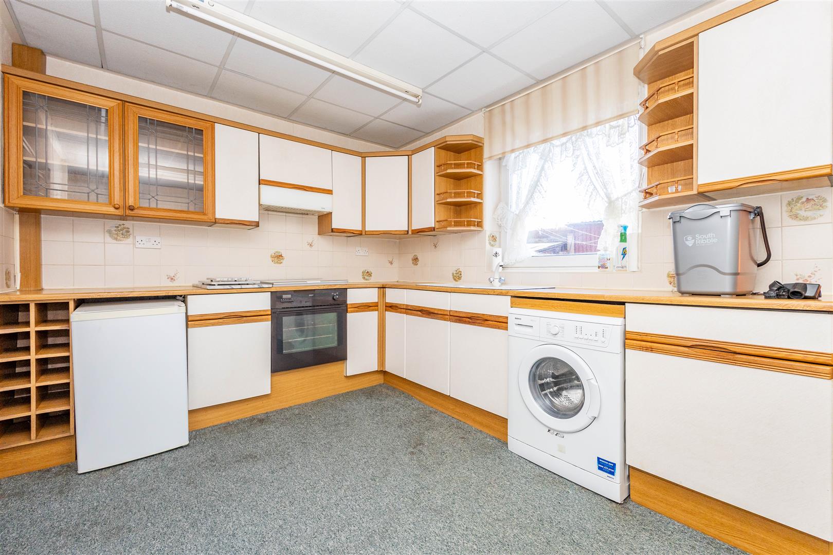 2 bed property in Clarence Street, Leyland